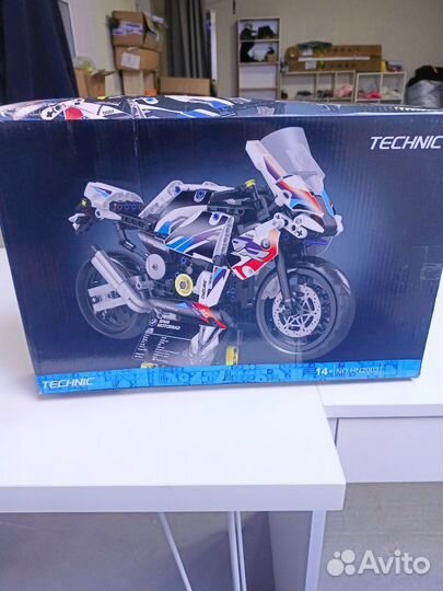 Конструктор, мотоцикл спортивный BMW 988, HN2003