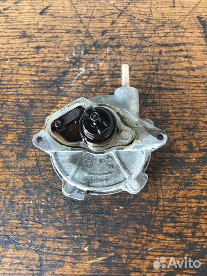 Насос вакуумный Mercedes C-Class W203 M271 1.8I