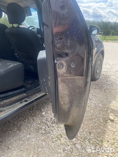 Дверь задняя правая LADA largus в сборе