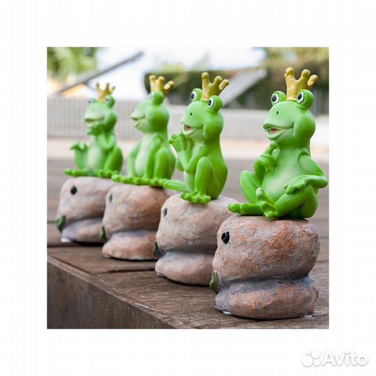 Садовая фигура Лягушка на камне со звуком