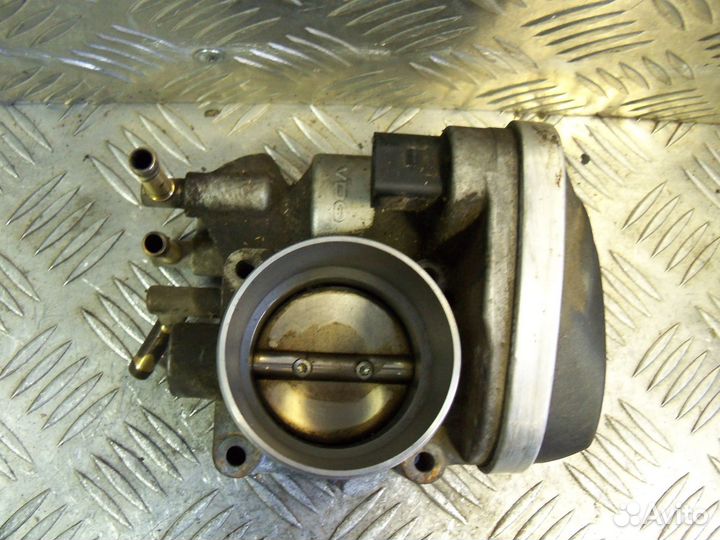 Заслонка дроссельная Volkswagen Caddy 3 2007г