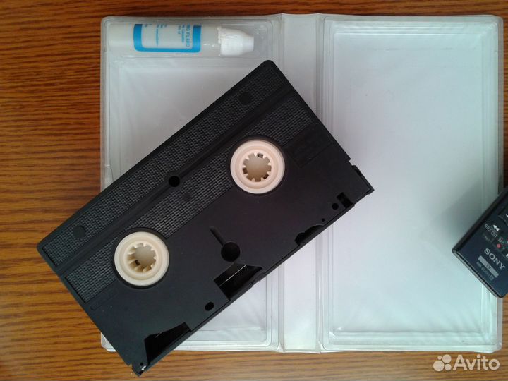 Чистящая VHS кассета для видеомагнитофонов