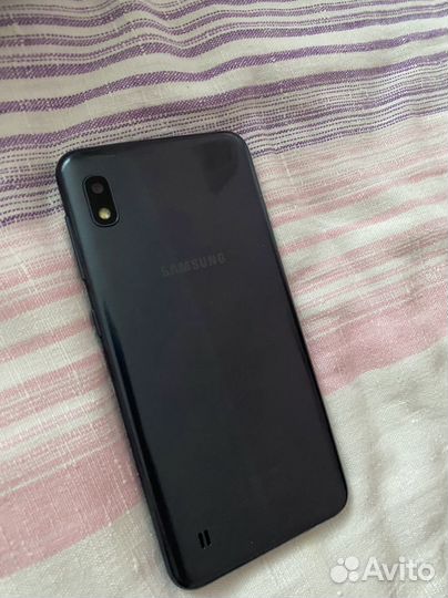 Samsung Galaxy A10, 2/32 ГБ