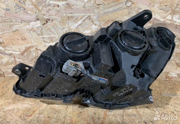 Фара передняя правая для Mercedes-Benz CLC