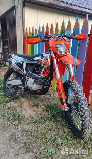 Комплект пластика gr8 / ktm/ regulmoto