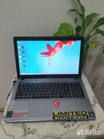 Ноутбук asus х550с с GeForce 2gb