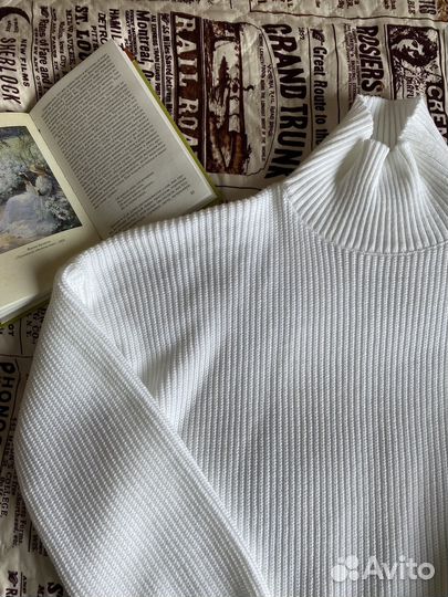 Свитер белый оверсайз