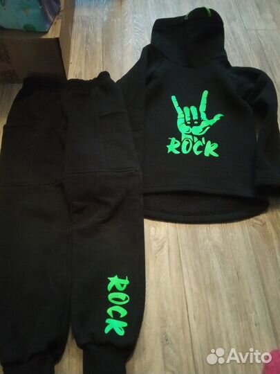 Спортивный костюм утепленный