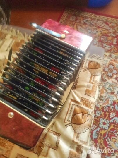 Продаю гармонь чайка 2