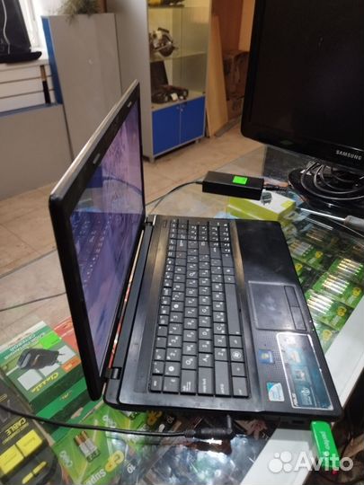 Ноутбук asus
