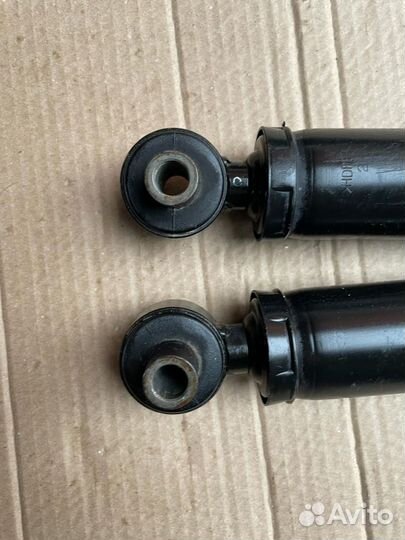 Стойка амортизатора задняя Kia Soul