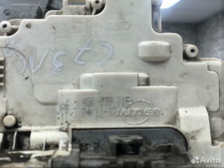 Замок двери задний левый Ауди А6 С7 4G0839015