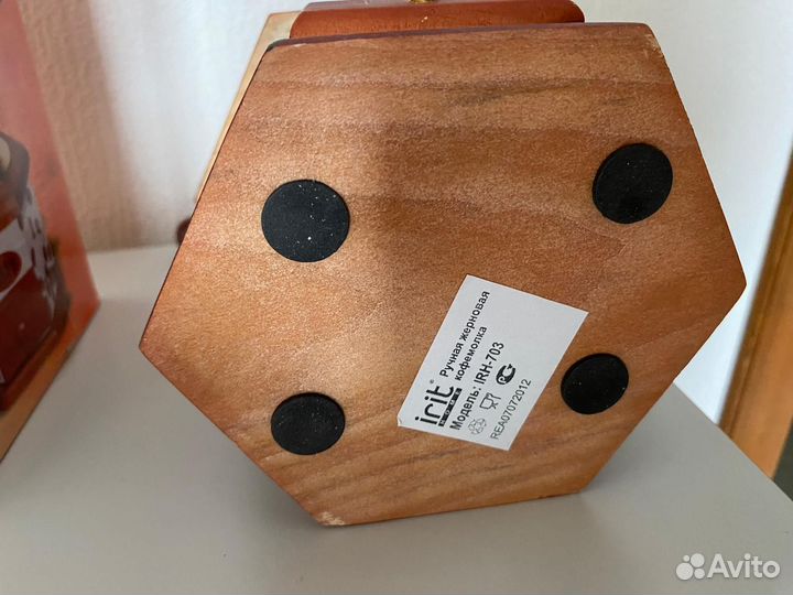 Кофемолка ручная новая