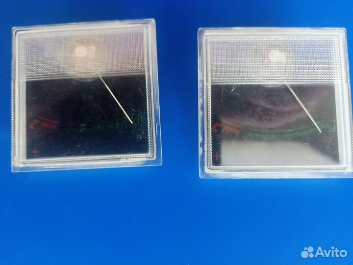 Стрелочные индикаторы 2 шт