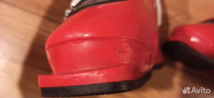 Детские горнолыжные ботинки nordica, палки, шлем