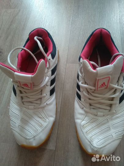 Кроссовки для настольного тенниса