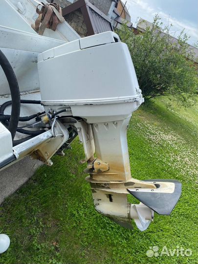 Продается судно Yamaha F15 двигатель Tohatsu80
