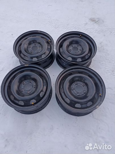 Зимняя резина 215 65 r16, диски 16