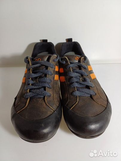 8354(62 Кроссовки ecco Оригинал 40 размера