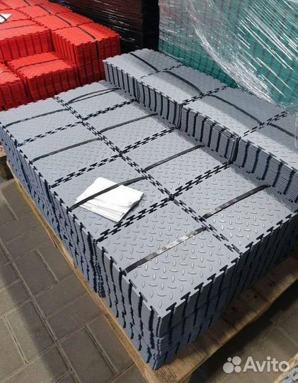 Модульная плитка пвх в фитнес зал