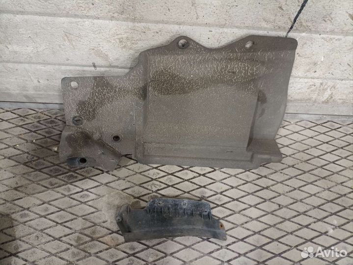 Подкрылок передний левый Nissan Qashqai J10 10-13г