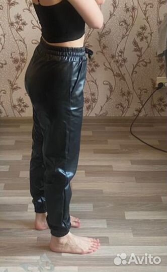 Кожаные брюки женские 44-46р