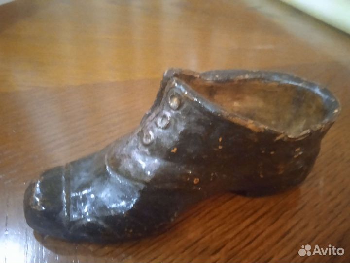 Старинный башмачок