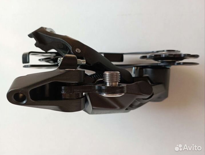 Задний переключатель Shimano Deore