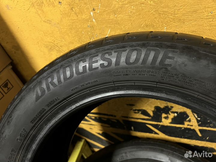 Bridgestone Turanza T005 215/55 R17