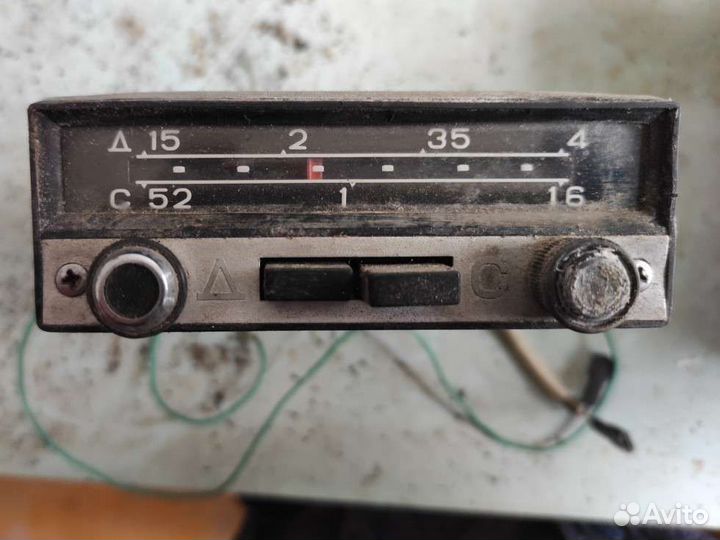 Автомобильный радиоприемник СССР