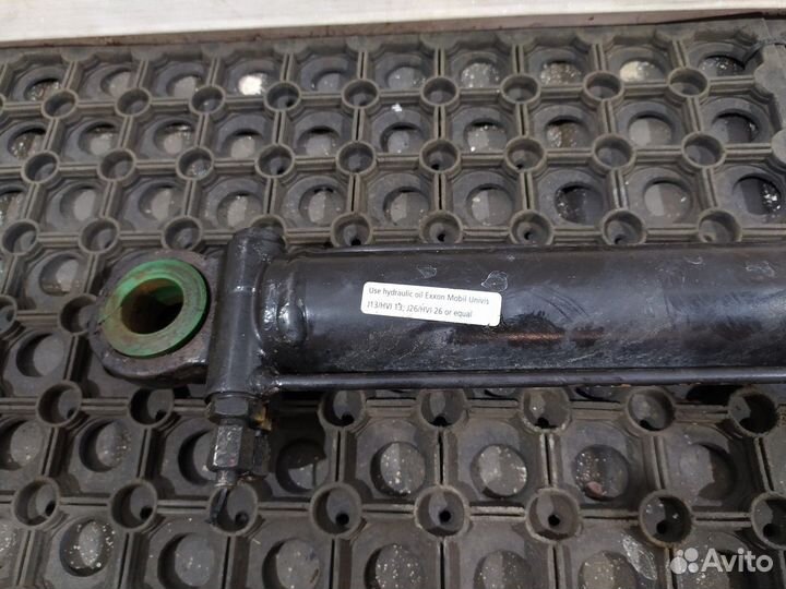 Цилиндр подъема кузова Man TGX