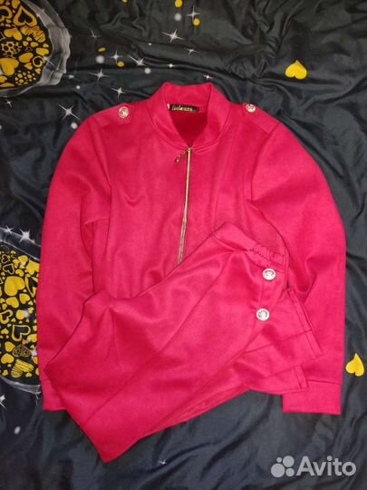 Комплект одежды 44-46. Костюм, боди, бижутерия