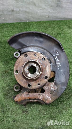 Кулак передний левый Nissan Qashqai J11 2014