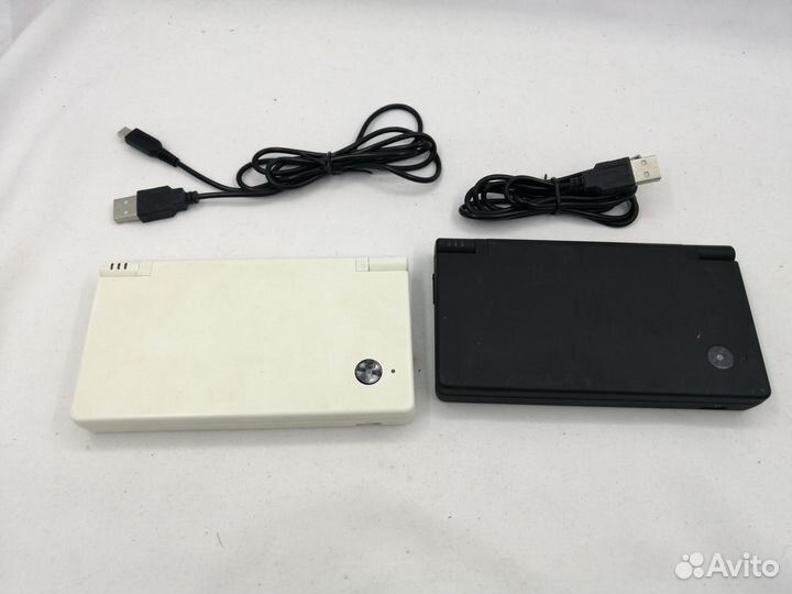 Nintendo DSI с играми на флешке