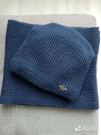 Комплект шапка и снуд