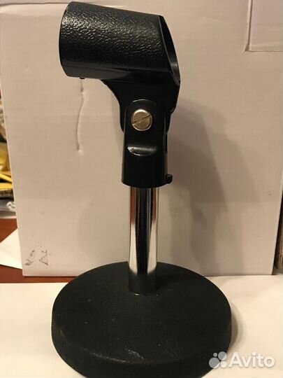 Стойка для микрофона настольная. Металл