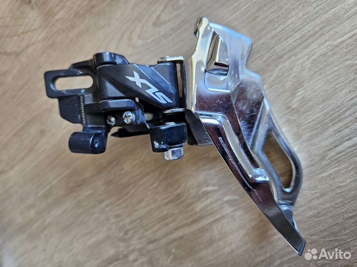 Передний переключатель Shimano XT