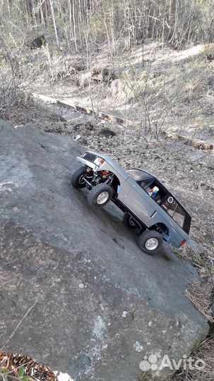 RC модель 1/10 Axial scx10ii Range Rover