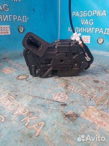 Замок дверной задний левый. Шкода Октавия А7