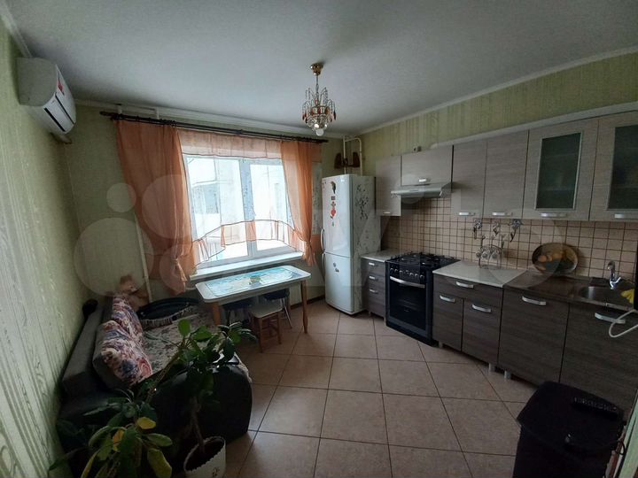 1-к. квартира, 40 м², 8/10 эт.