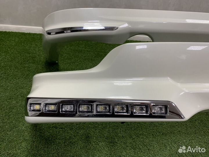 Land Cruiser 200 Обвес Platinum Edition White