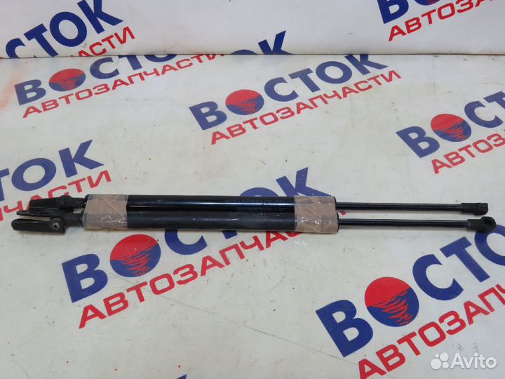 Амортизатор задней двери mazda premacy cwefw, cwff