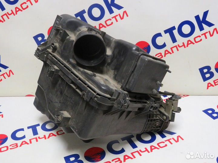 Корпус воздушного фильтра toyota harrier MCU30W, M