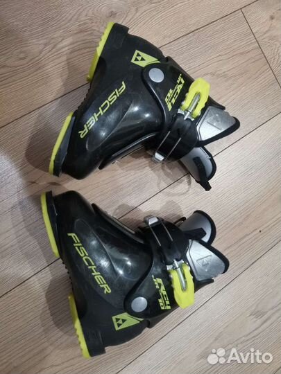 Горнолыжные ботинки детские