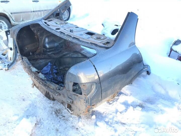 Задняя часть кузова задняя Nissan Almera N16 QG15