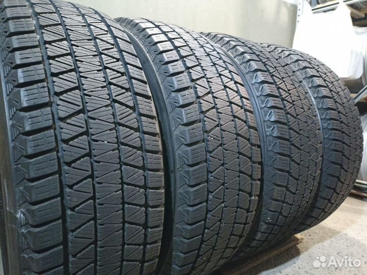 Bridgestone Blizzak DM-V3 225/65 R17