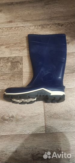 Резиновые сапоги. пвх 