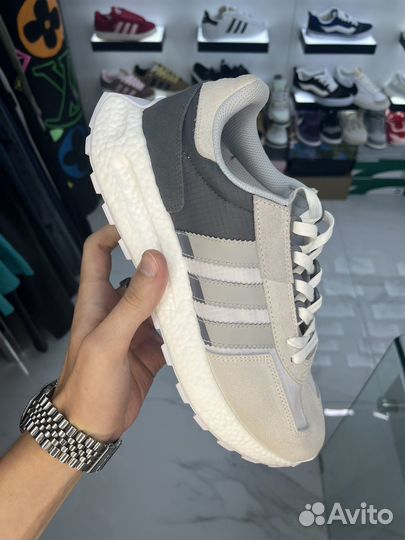 Кроссовки Adidas