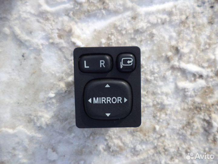 Блок управления зеркалами Toyota Corolla Fielder