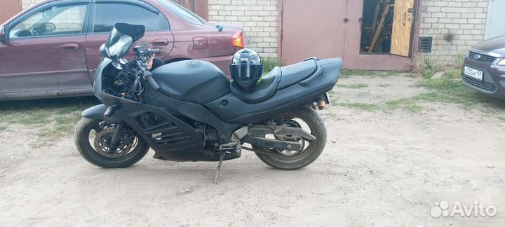Suzuki rf400
